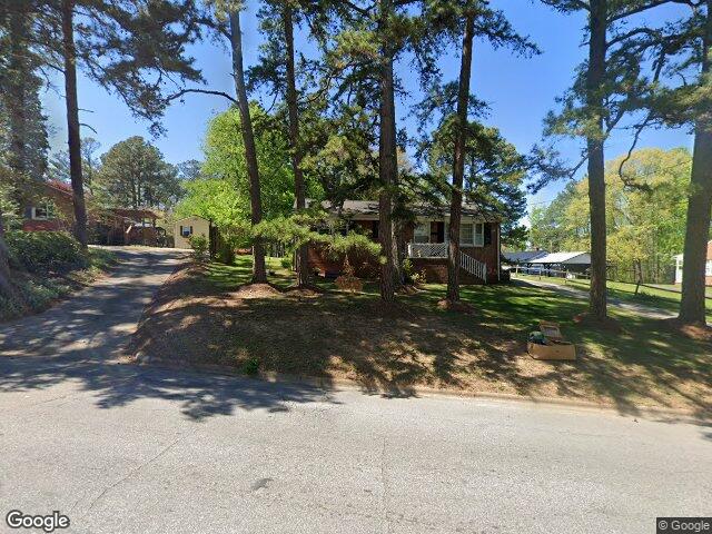 1220 roanoke ave, henderson,  NC 27536