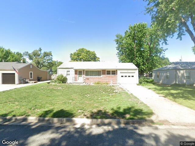 860 plaza dr, salina,  KS 67401