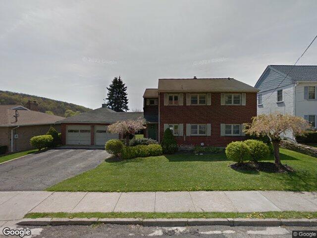 42 miriam st, johnson city,  NY 13790