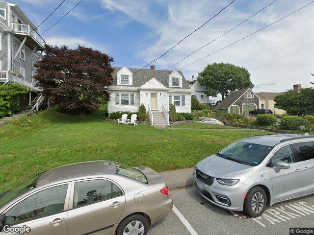113 commercial st, boothbay harbor,  ME 04538