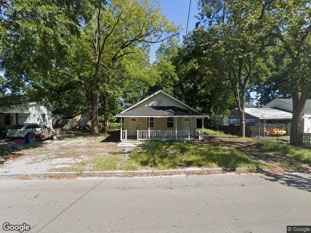 103 e noble st, selma,  NC 27576