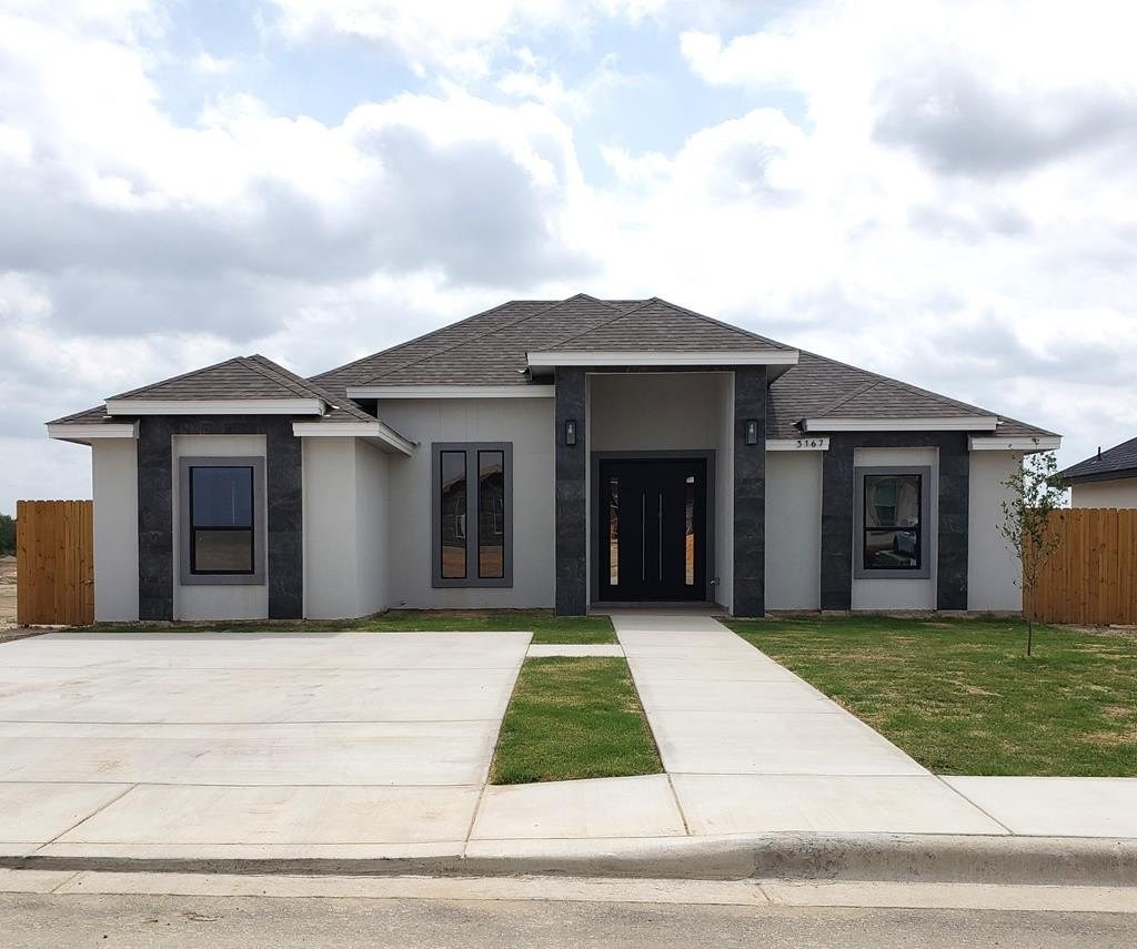 3167 ethel dr., eagle pass,  TX 78852