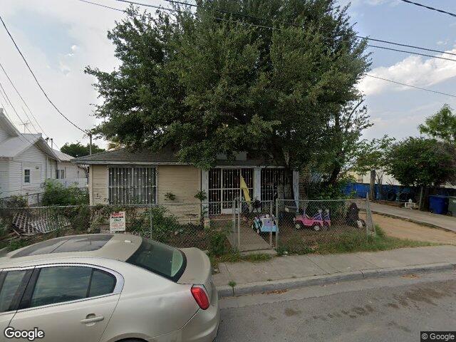 905 chihuahua st, laredo,  TX 78040