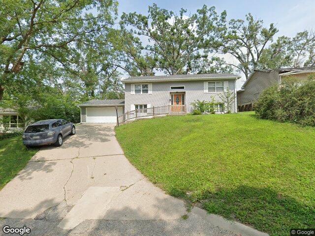 3614 terrace hill dr ne, cedar rapids,  IA 52402