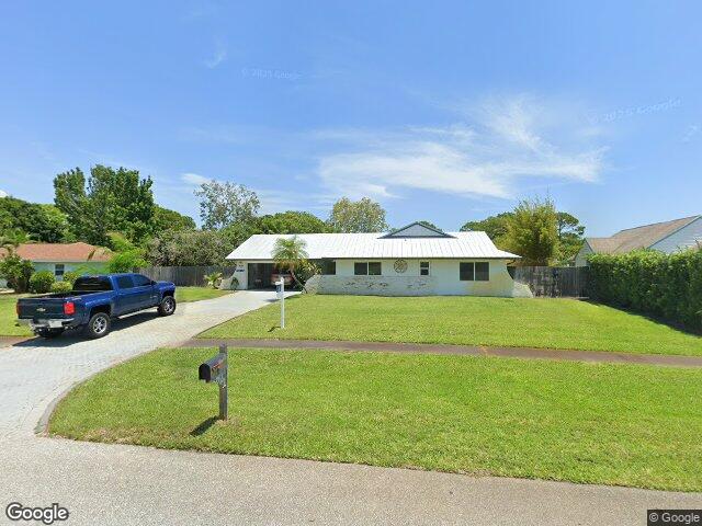 821 ne town ter, jensen beach,  FL 34957