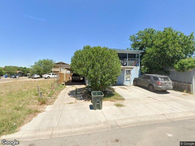 104 segovia dr, laredo,  TX 78046