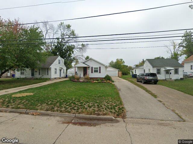 1252 30th st ne, cedar rapids,  IA 52402