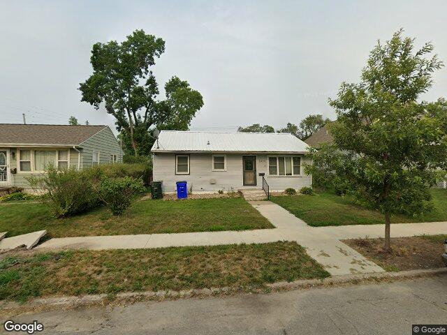 1010 10th st nw, cedar rapids,  IA 52405