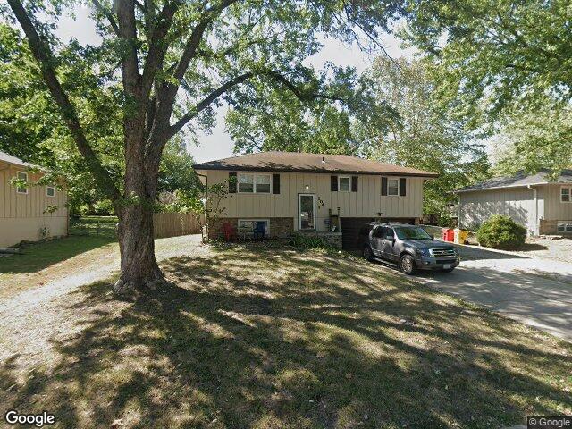 204 young st, grain valley,  MO 64029