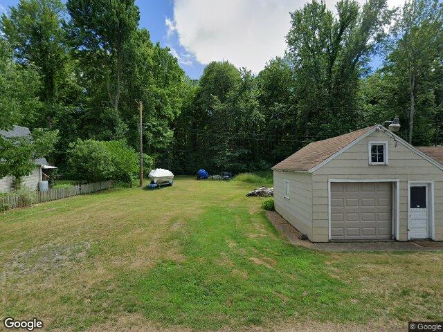 27095 47 1/2 st, bangor,  MI 49013