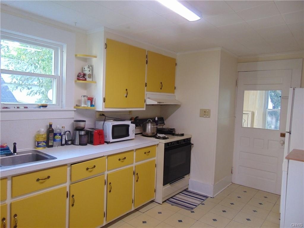 79 1/2 hamlin st, cortland,  NY 13045