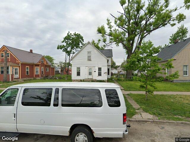 1219 3rd st sw, cedar rapids,  IA 52404