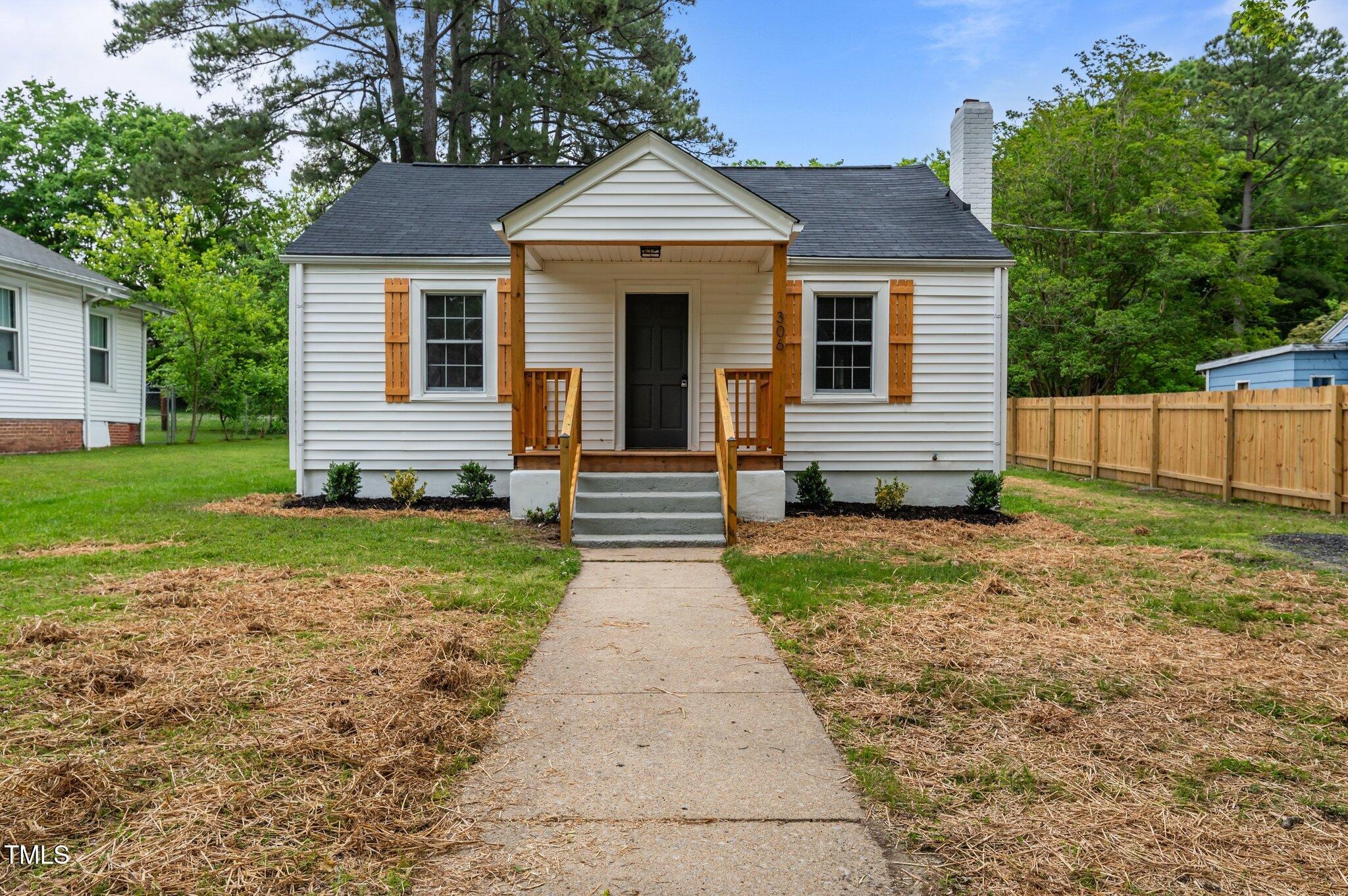 306 coleman st, oxford,  NC 27565