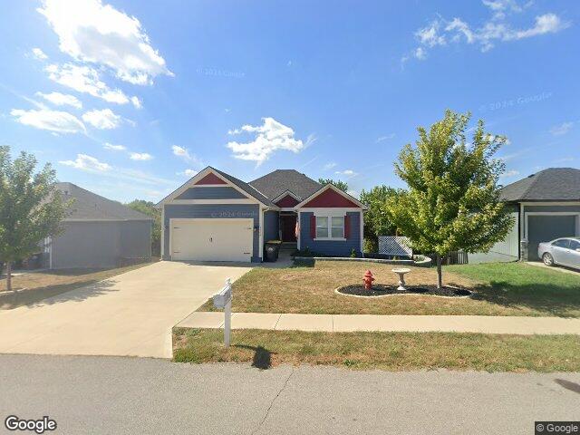 1506 sw cross creek dr, grain valley,  MO 64029