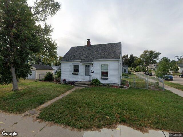 359 15th ave sw, cedar rapids,  IA 52404