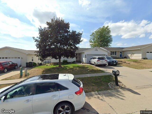 3400 king dr sw, cedar rapids,  IA 52404