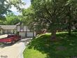 7046 lakeshore dr, raytown,  MO 64133
