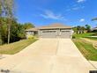 1205 se woodbine dr, blue springs,  MO 64014