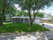 601 maplewood dr, center point,  IA 52213