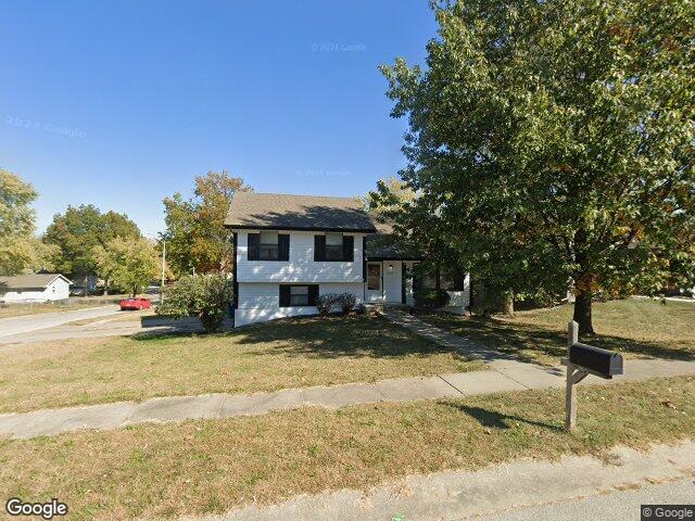 1707 johnston st, liberty,  MO 64068