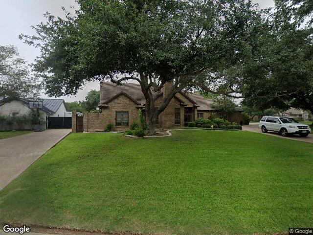 810 eaton ln, laredo,  TX 78041