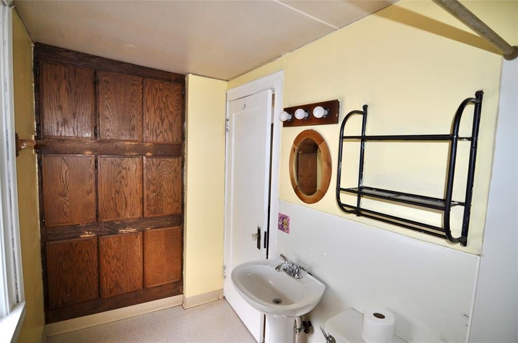 12 paynter ave, endicott,  NY 13760