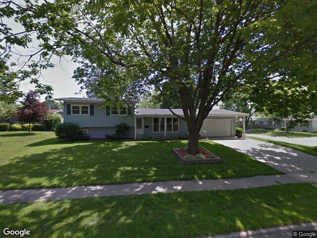 190 26th street ct, marion,  IA 52302