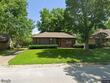 6809 lakeshore dr, raytown,  MO 64133