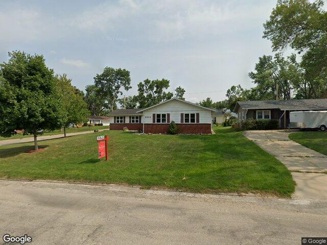 2333 brookland dr ne, cedar rapids,  IA 52402
