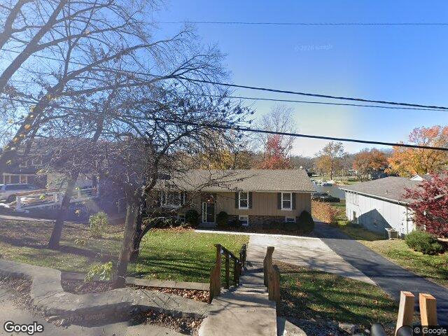 8306 nw forest dr, kansas city,  MO 64152