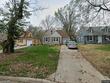 7826 summit st, kansas city,  MO 64114