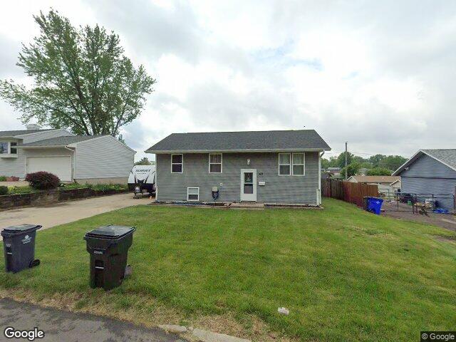 49 devonwood ave sw, cedar rapids,  IA 52404