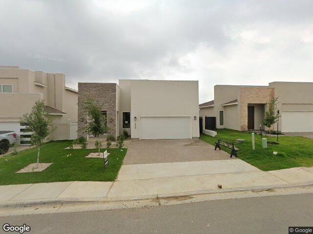 1421 eagles ln, laredo,  TX 78045