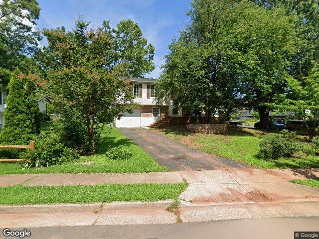 8199 oakglen rd, manassas,  VA 20110