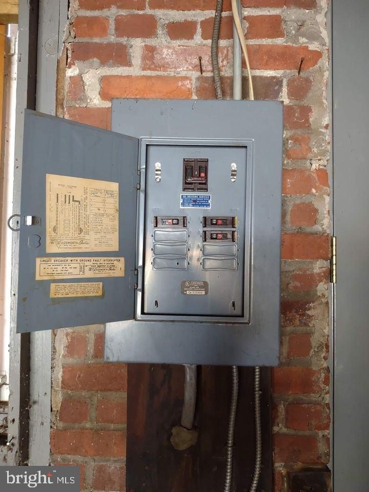 330 locust st, reading,  PA 19604