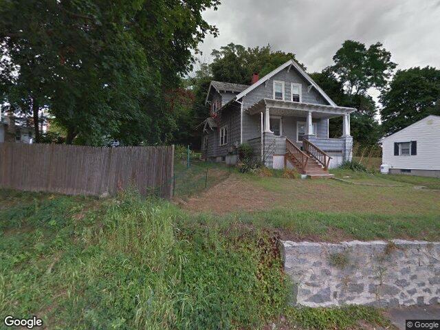 20 colvin st, west warwick,  RI 02893