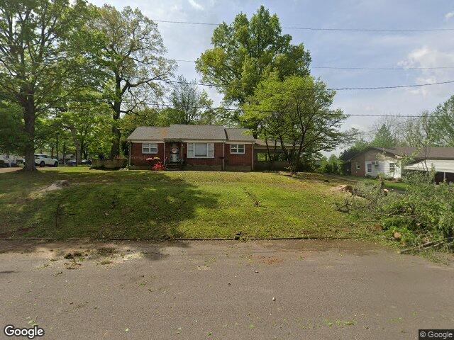 124 e mooney st, dresden,  TN 38225