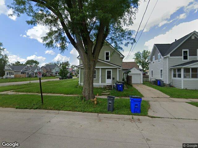 826 10th ave sw, cedar rapids,  IA 52404