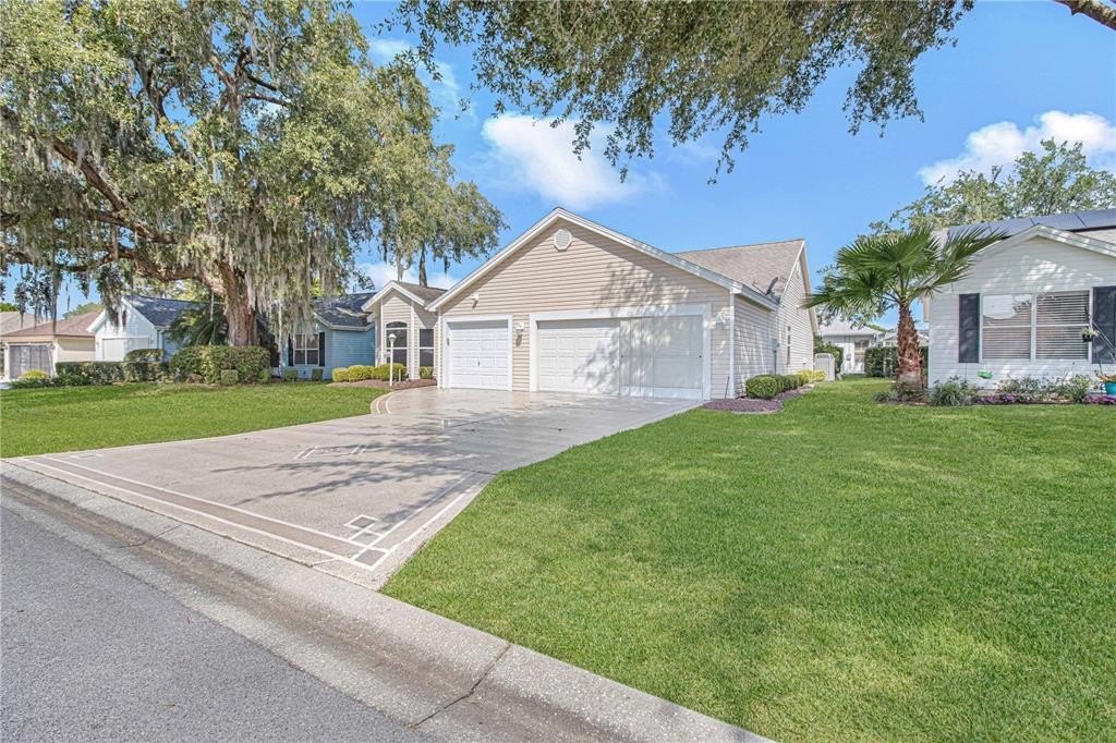 710 antonia ln, lady lake,  FL 32159