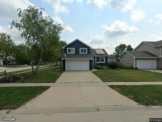 3295 5th st, marion,  IA 52302