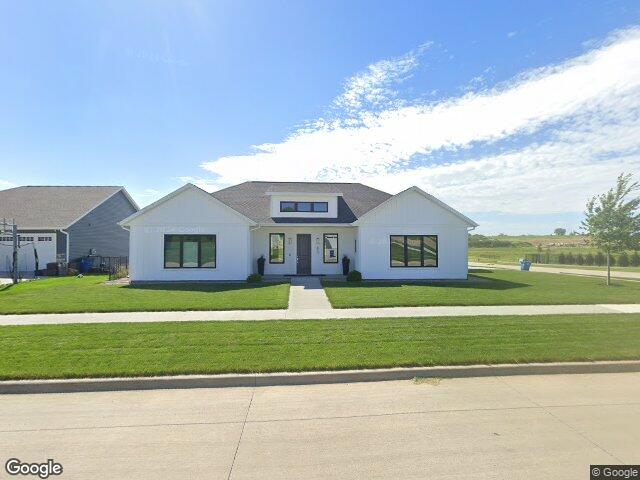 815 16th ave sw, mount vernon,  IA 52314