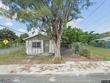 936 se spruce ave, stuart,  FL 34994