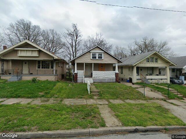 2735 askew ave, kansas city,  MO 64128