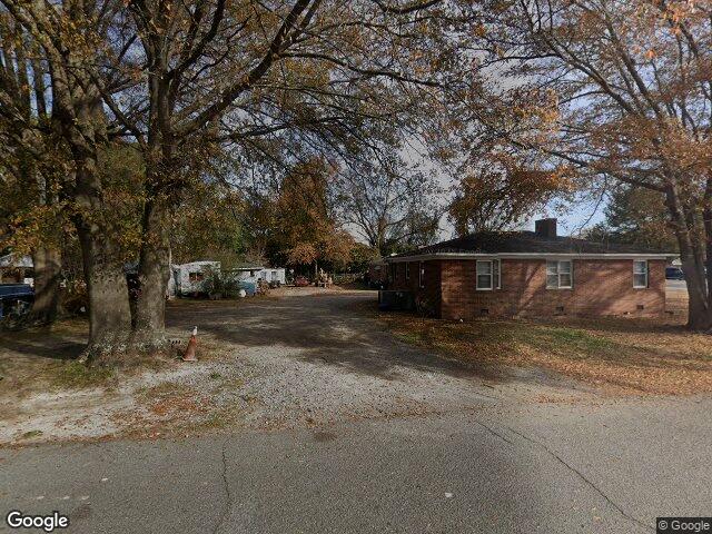 lexi court, smithfield,  NC 27577