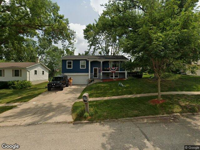6612 kent dr ne, cedar rapids,  IA 52402