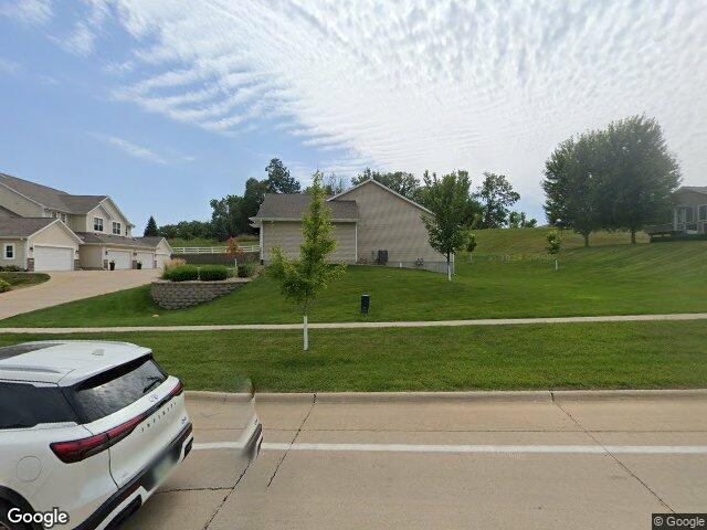 3535 pioneer ave se, cedar rapids,  IA 52403