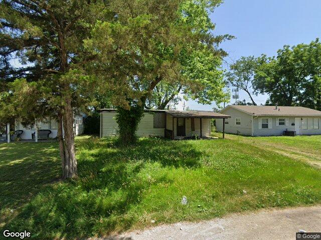 114 saint barbara ln, east saint louis,  IL 62206