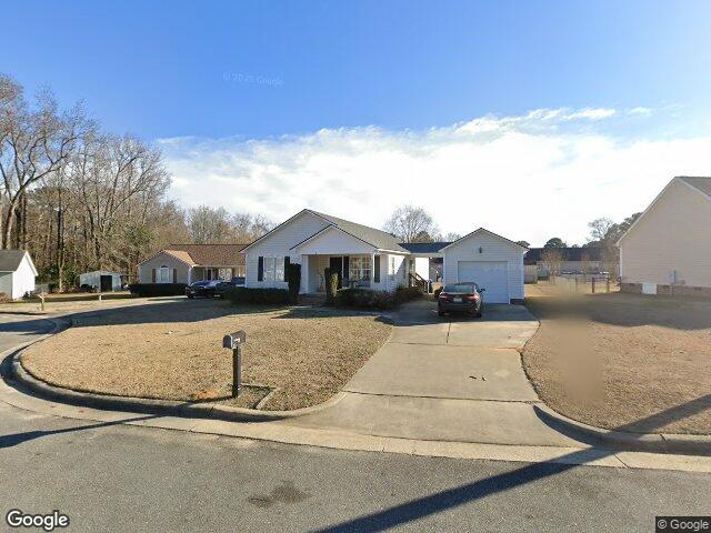 6 n carolina ave, benson,  NC 27504