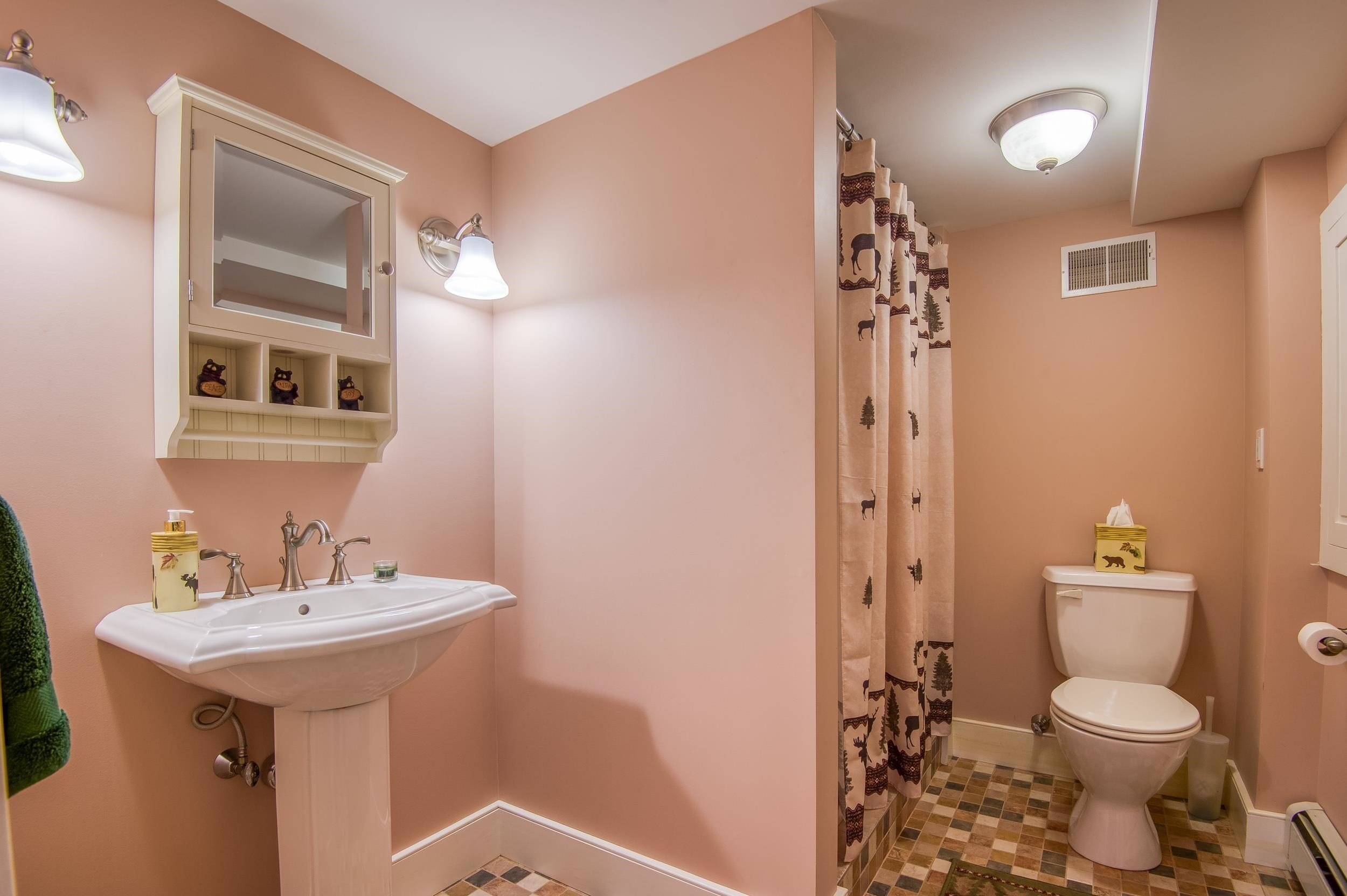 125 clough hill rd, lyman,  NH 03585