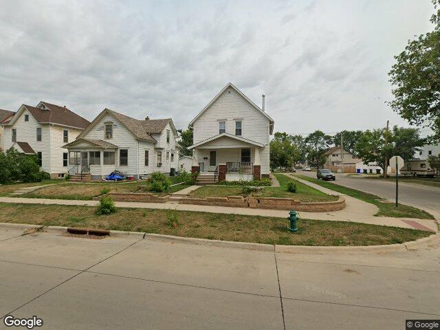 900 e ave nw, cedar rapids,  IA 52405
